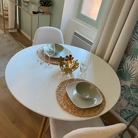 Le Bohème Tourisme Repos Business à *