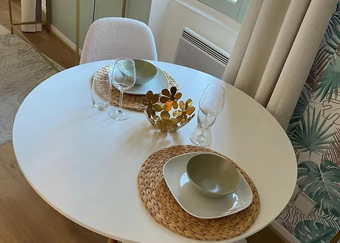 Le Bohème Tourisme Repos Business à *